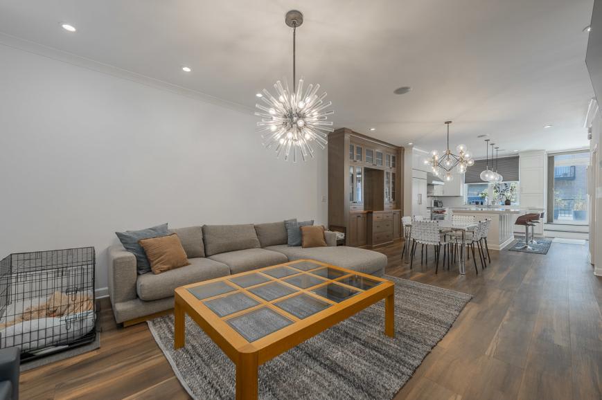 419 West Grand Ave. – photo 3