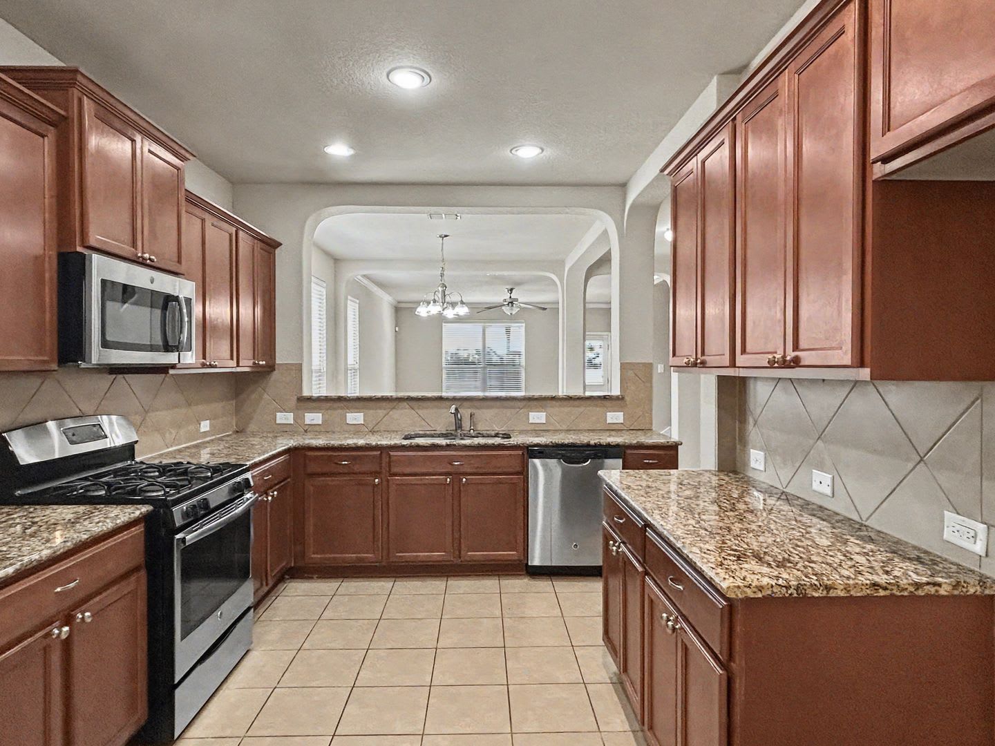 3,115-Square-Foot Home in Wildhorse at Tausch Farms – photo 3