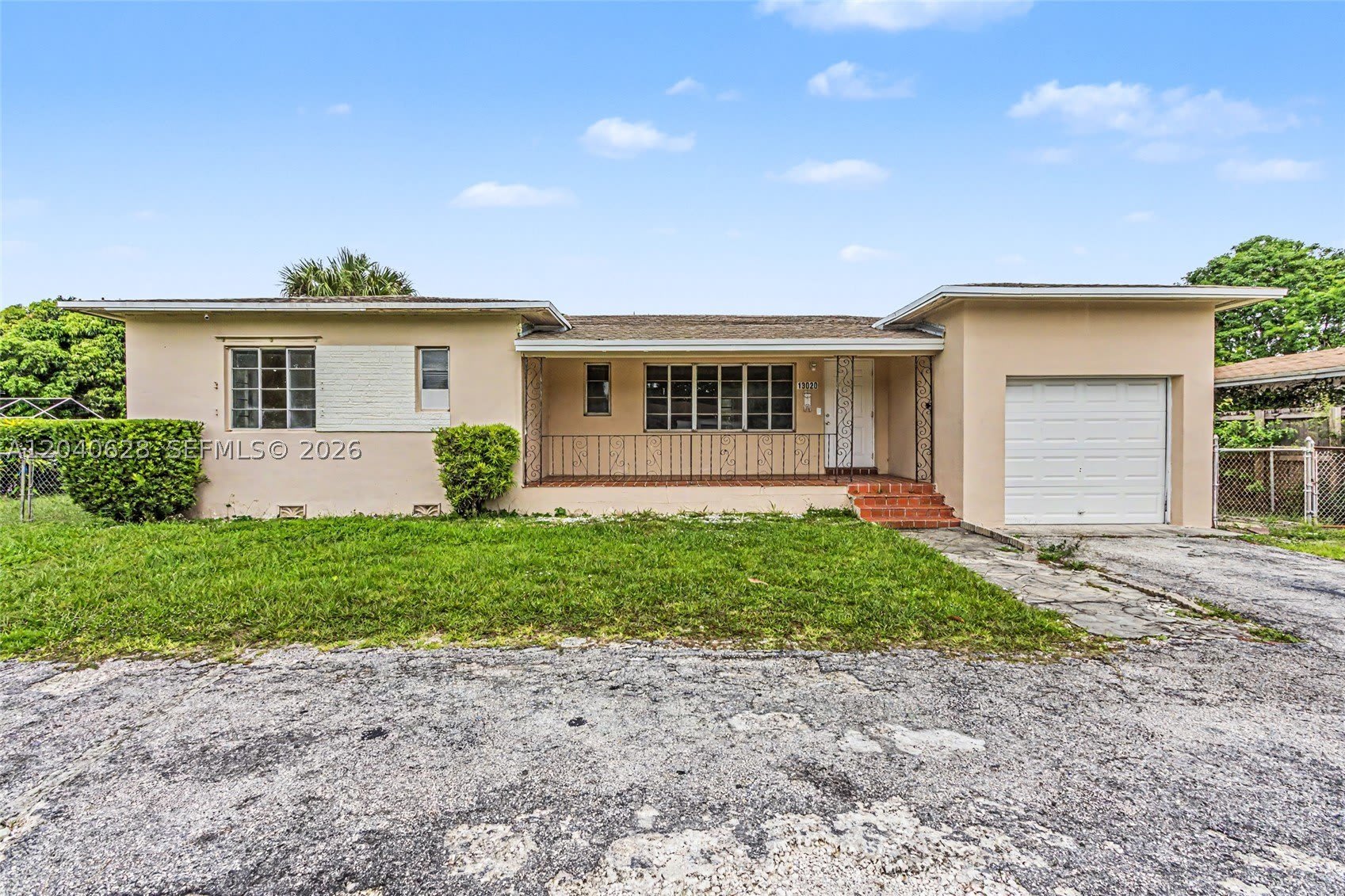 13020 NW 1st Ave – photo 2