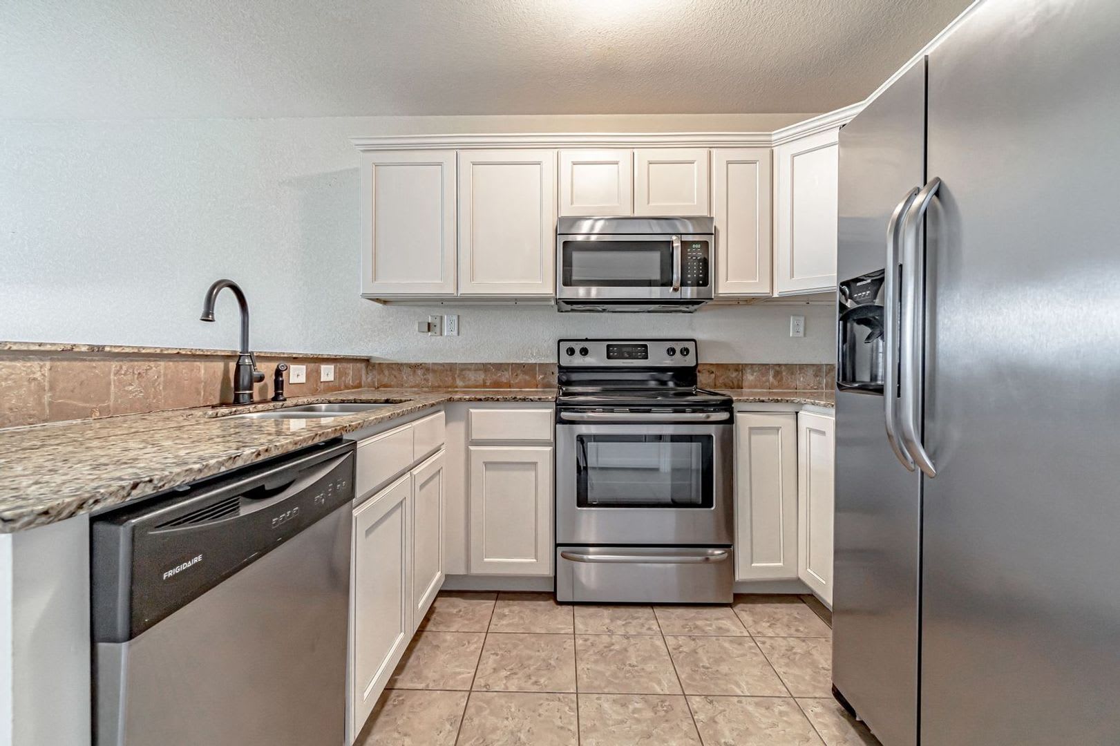 Spacious Centerton Duplex – photo 4