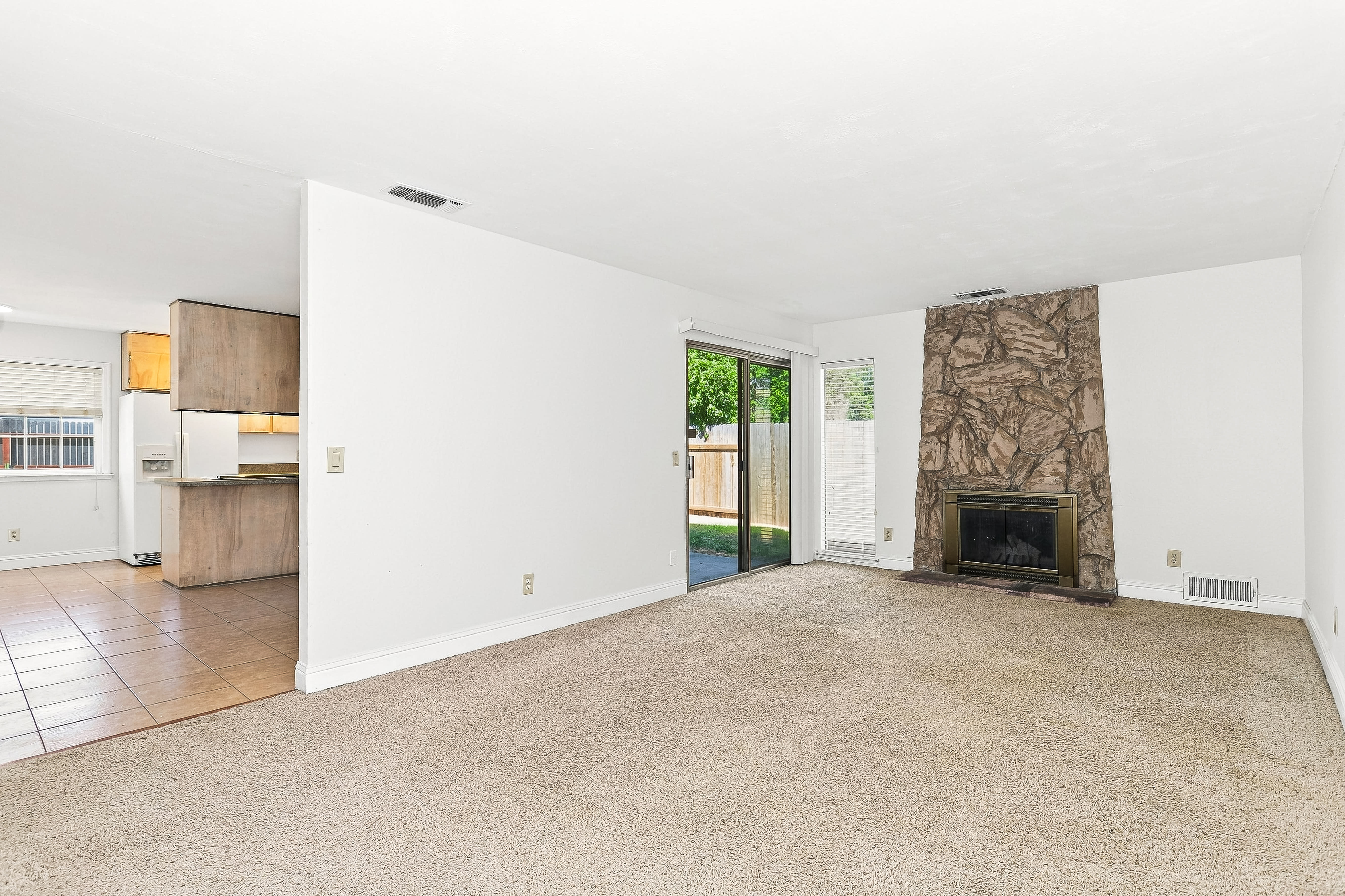 7205 Dedrick Ct – photo 2