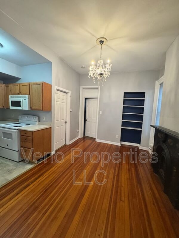 293 Hudson Avenue – photo 3
