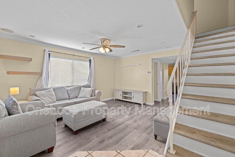 2648 Alpine Blvd – photo 2