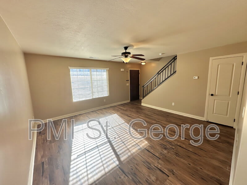 340 W 1425 N – photo 5
