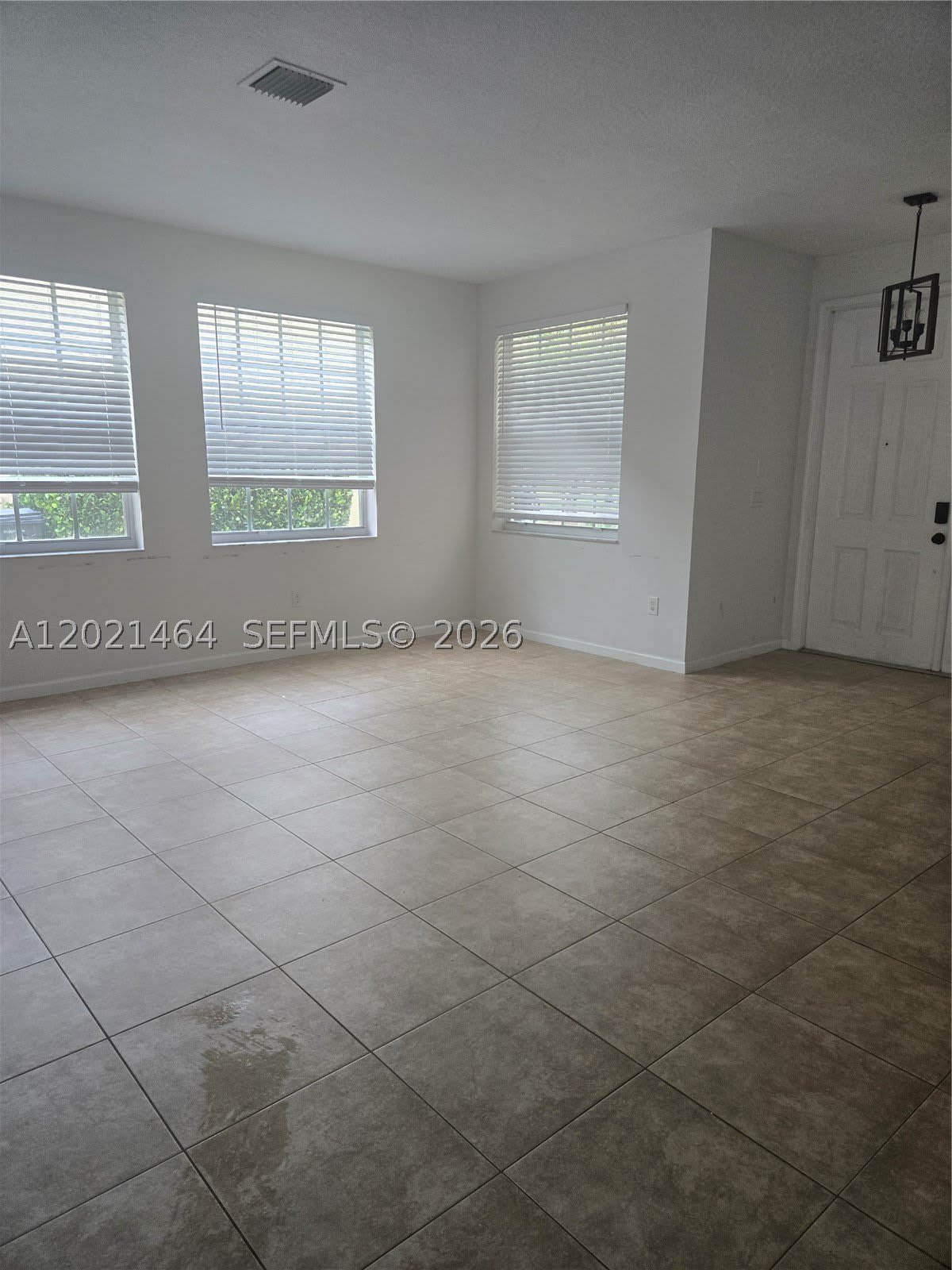 2221 Sloane Pl – photo 3