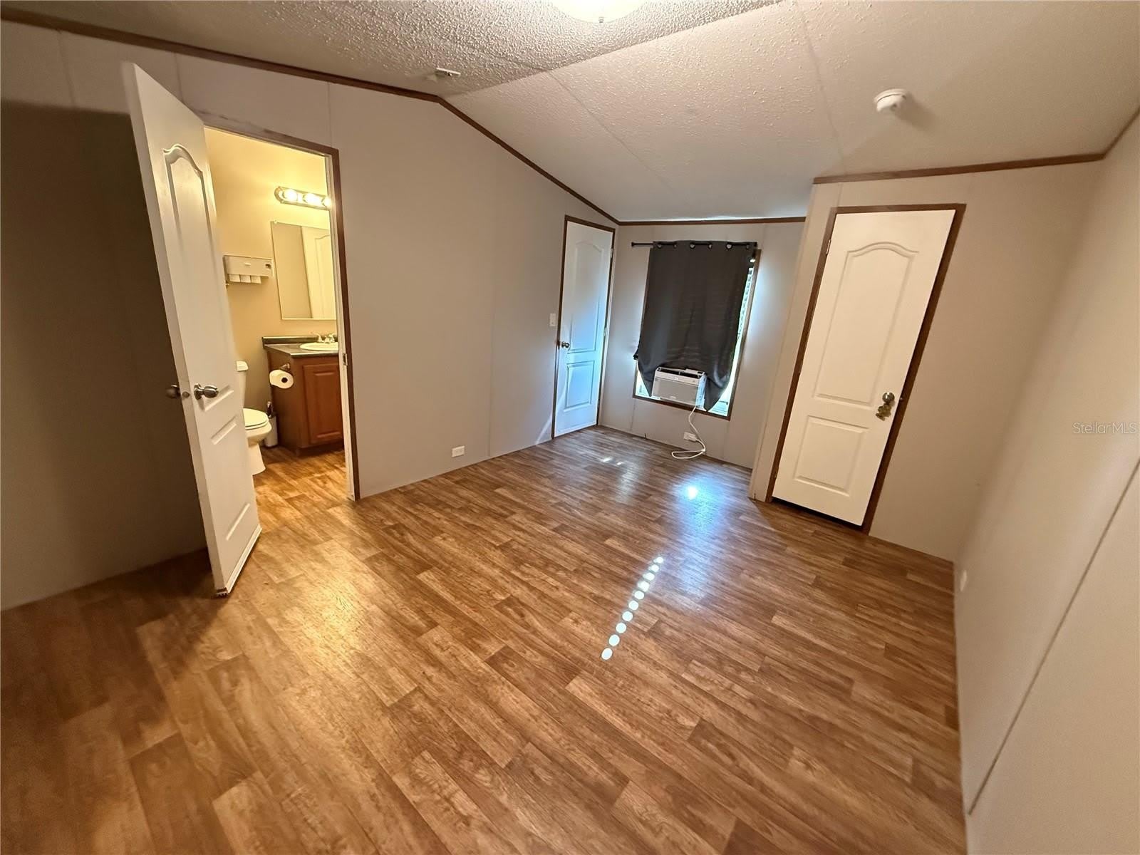 1414 Eva Avenue – photo 3