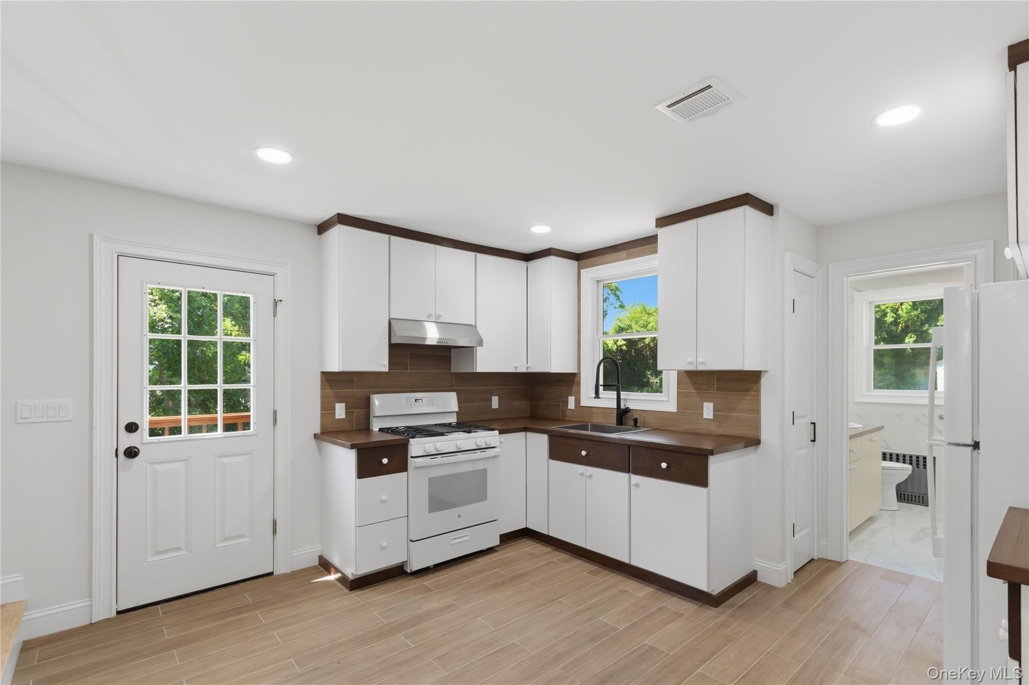 1 Alvin Street – photo 5