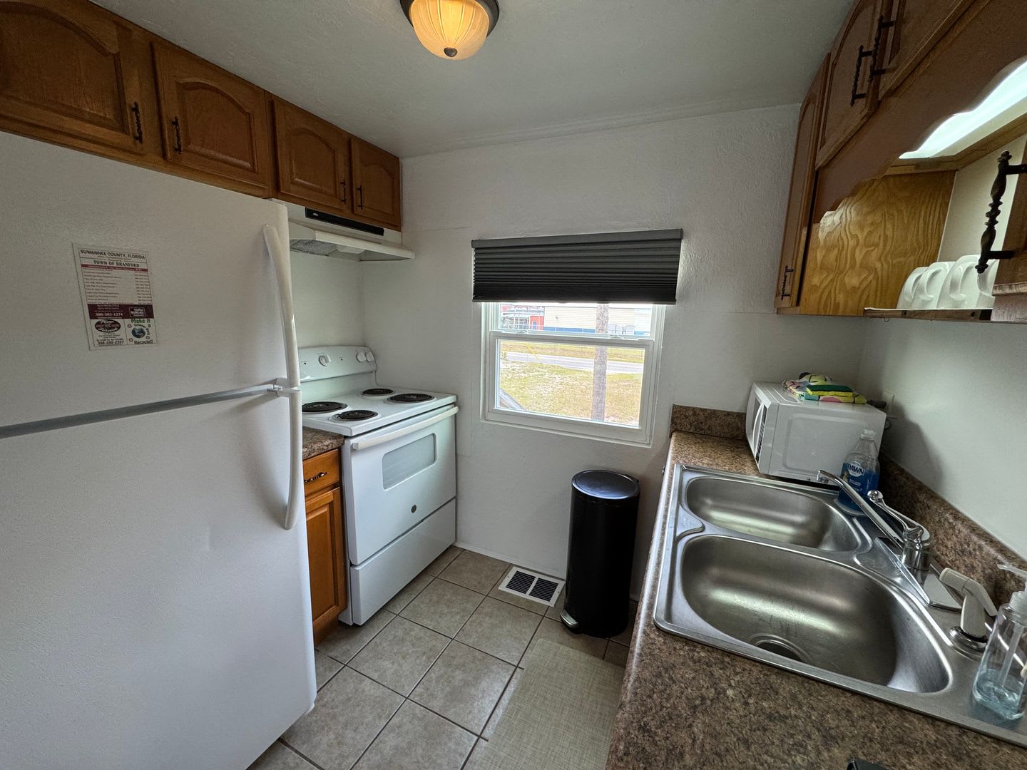 1 Bedroom, 1 Bath Furnished Apartment in Branford – photo 2