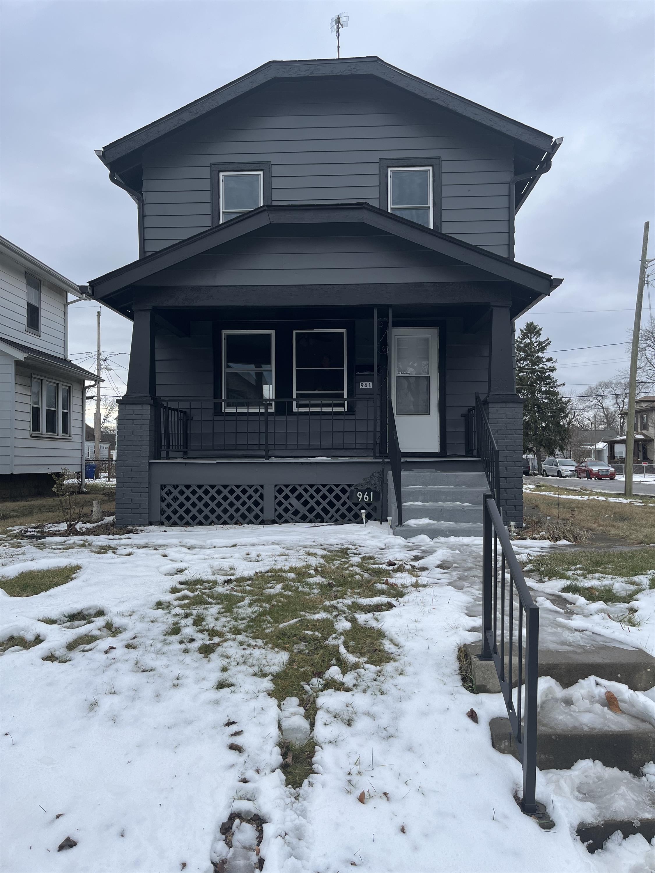 961 East 15th Avenue – photo 2