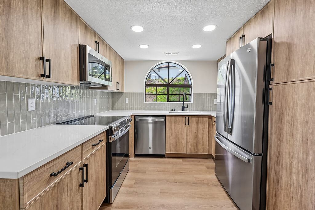 Park Place Bluffs Corner Unit – photo 1