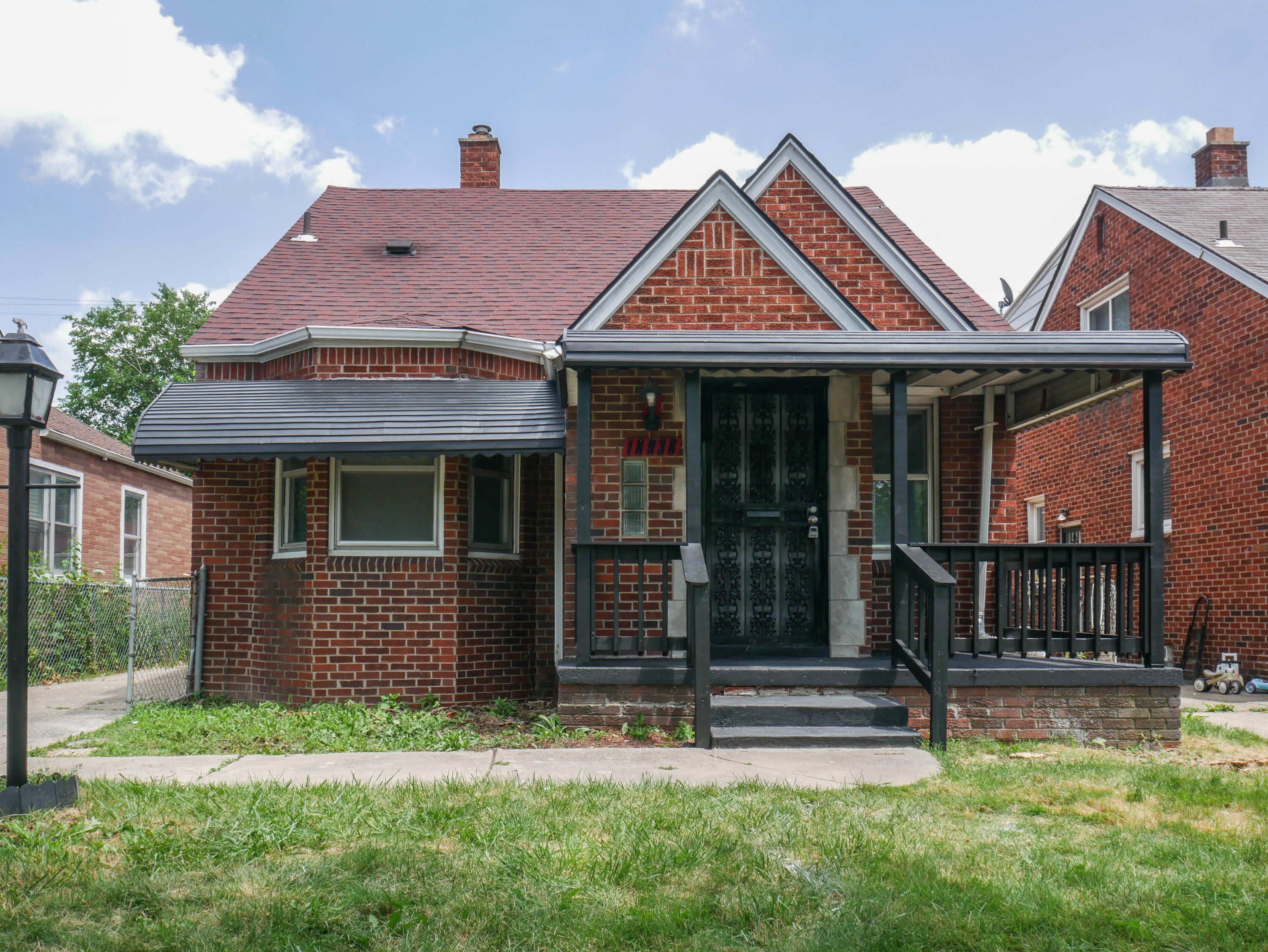 18938 Beland Street – photo 1