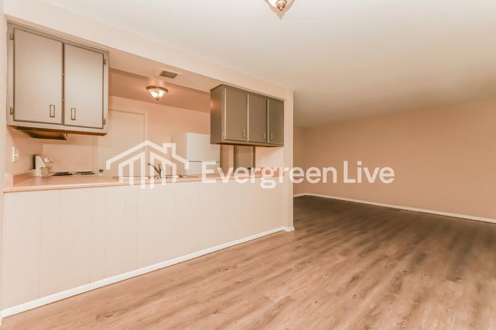 7689 Mount Hood – photo 5