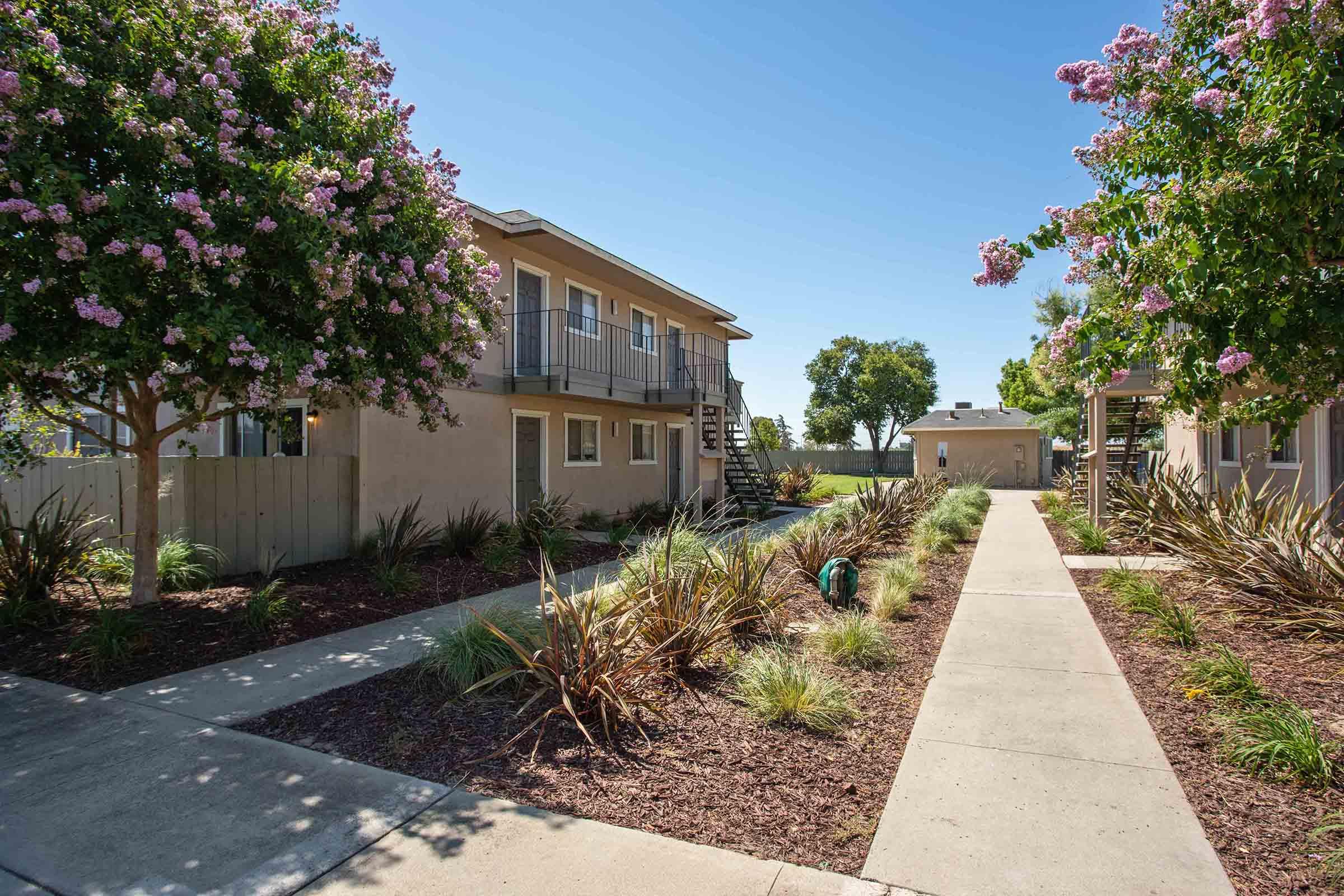 Village Ceres Apartments – photo 3