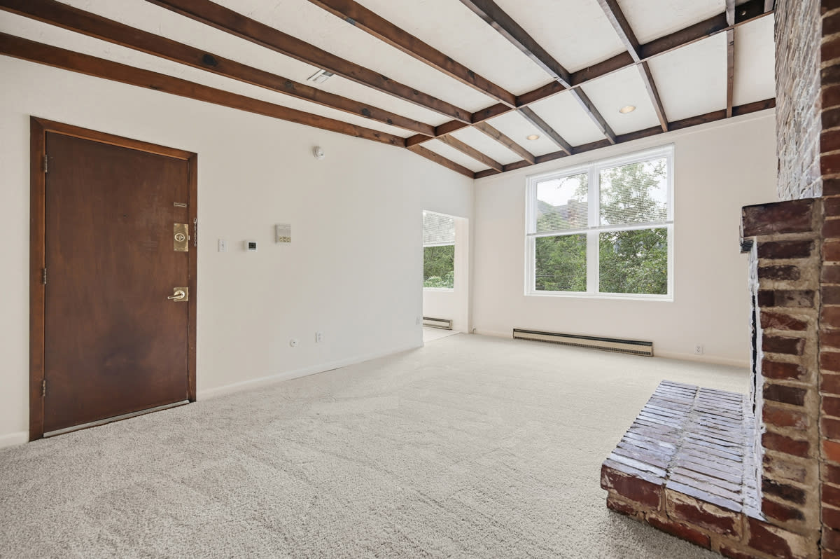 419 Denniston St – photo 2