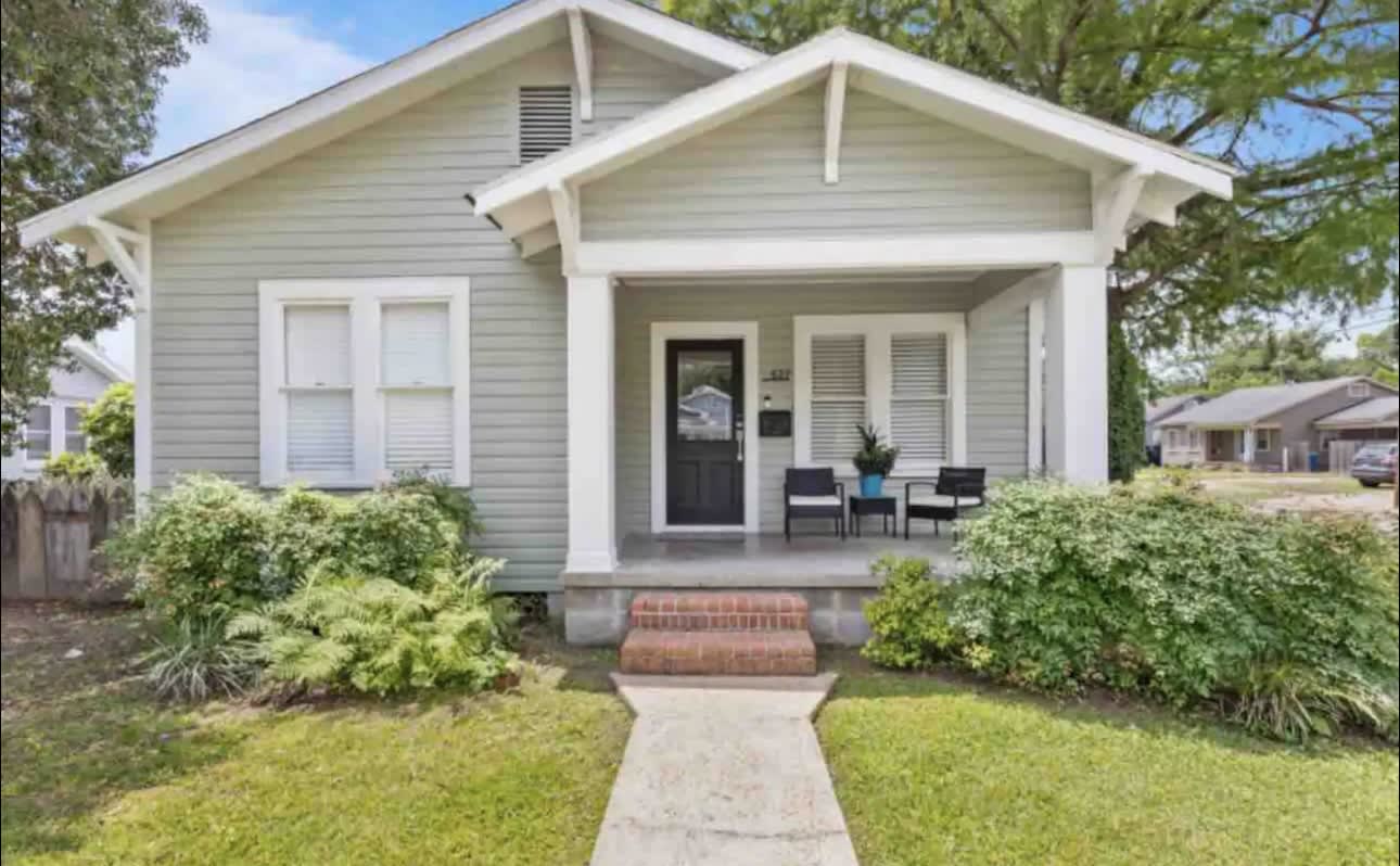 527 Saint Joseph Street – photo 1