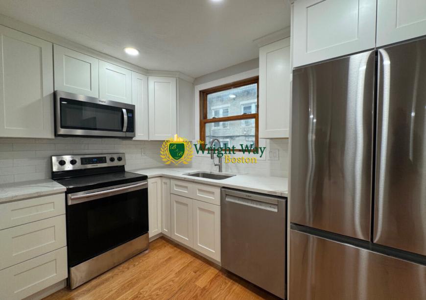 41 Ashford St. – photo 1