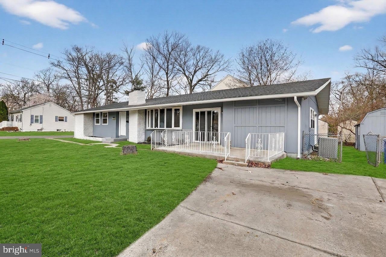 1102 EVERGREEN Boulevard – photo 2
