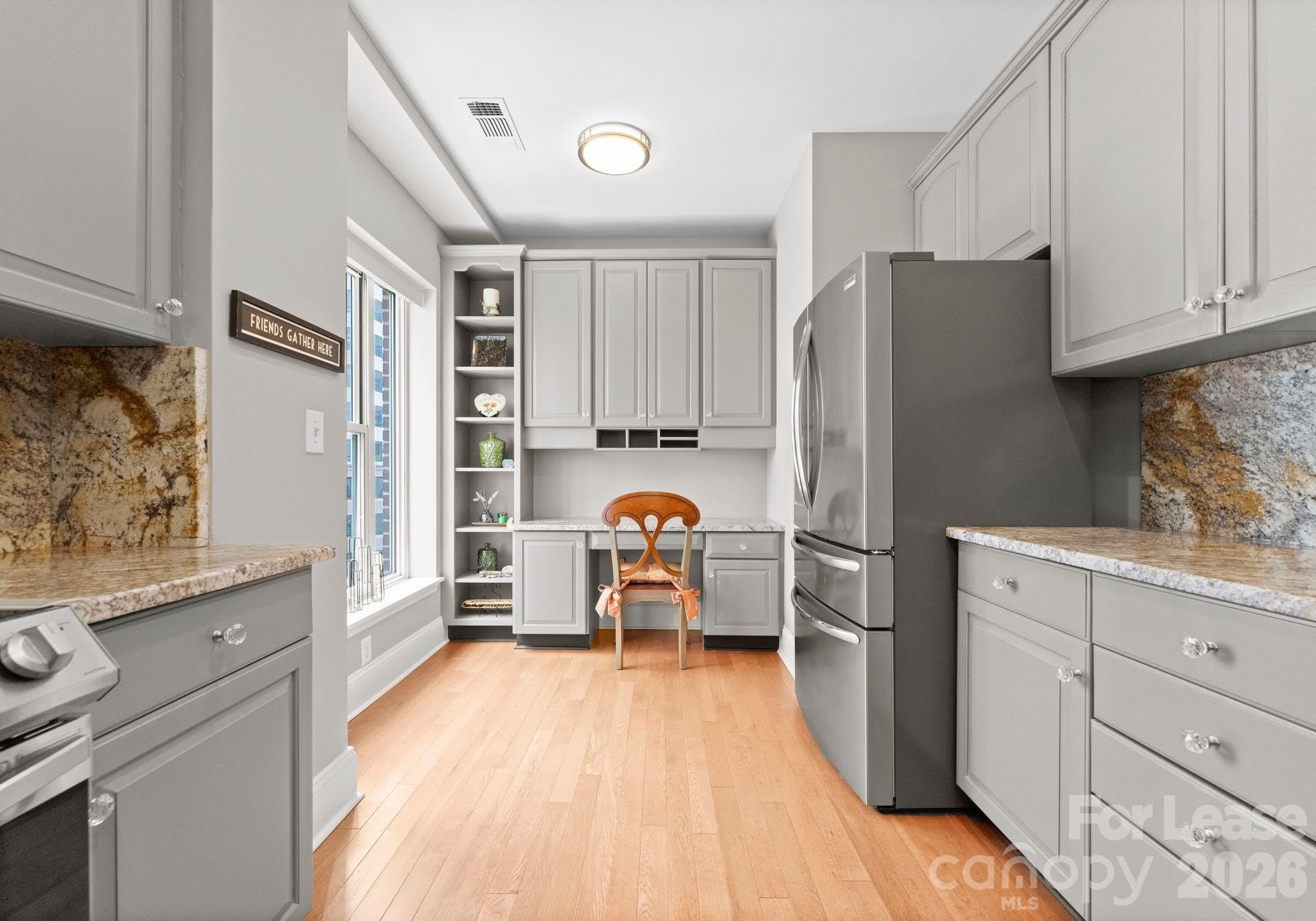 400 N Church Street – photo 3