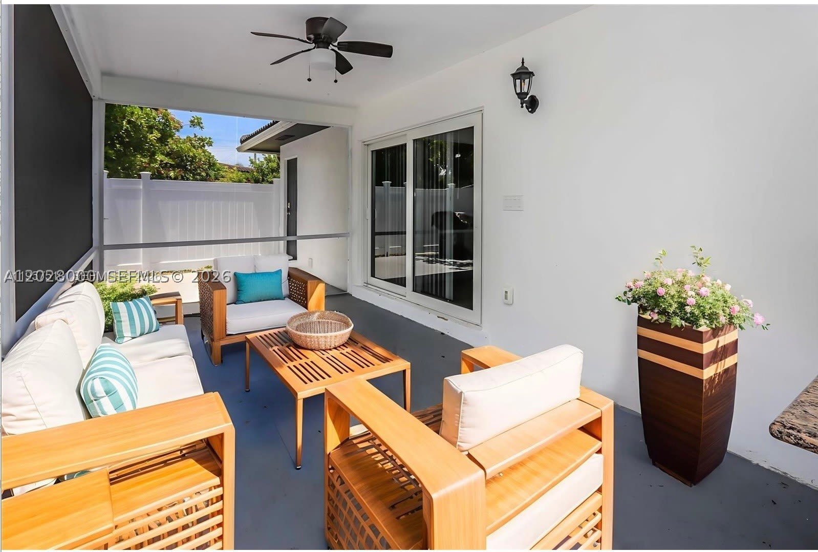 1110 S 14Th Ave – photo 5