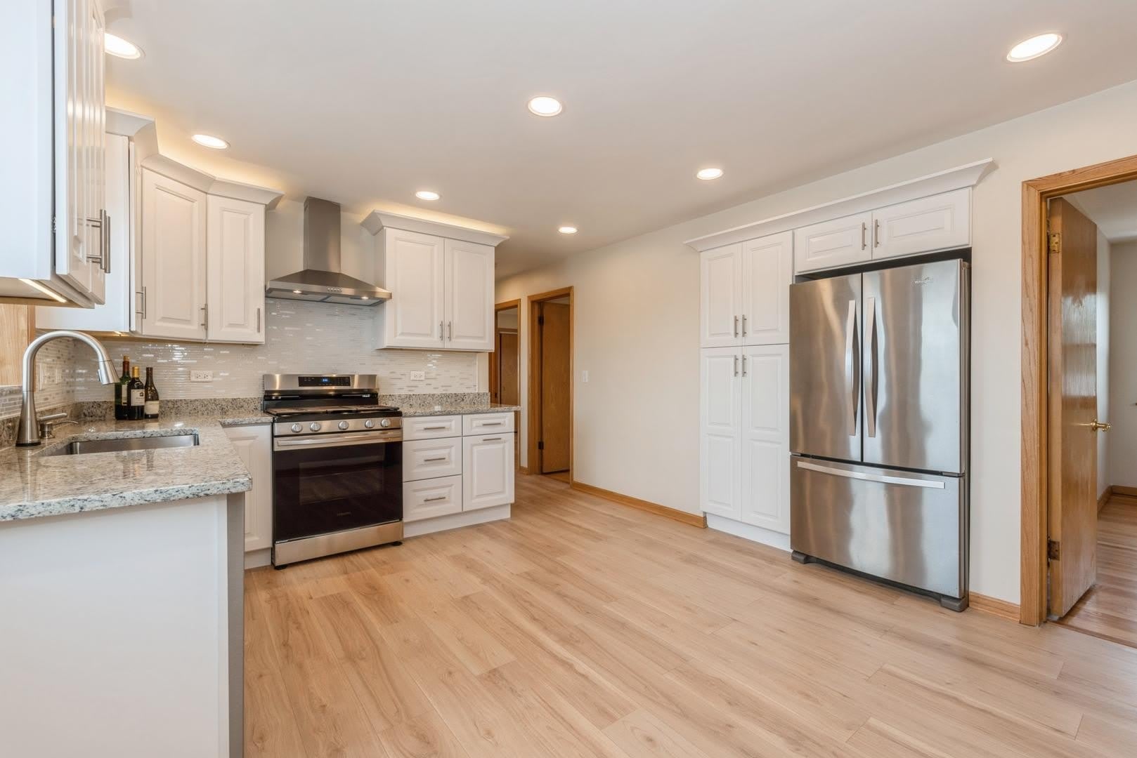8108 N Oriole Avenue – photo 3