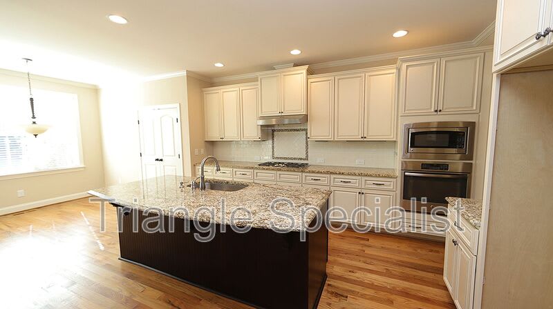 7436 Pomona Avenue – photo 4