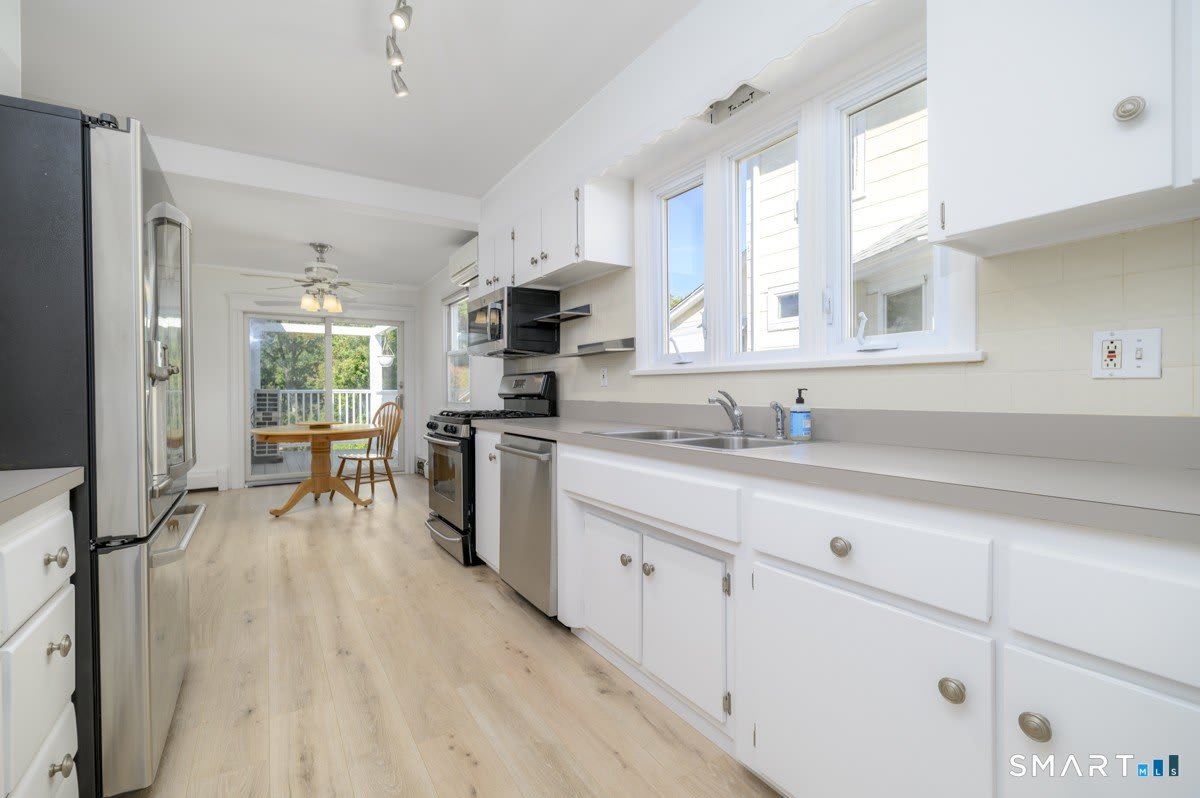231 Flax Hill Road – photo 4