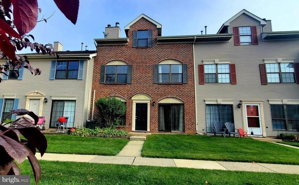 95 O Neill Ct – photo 3