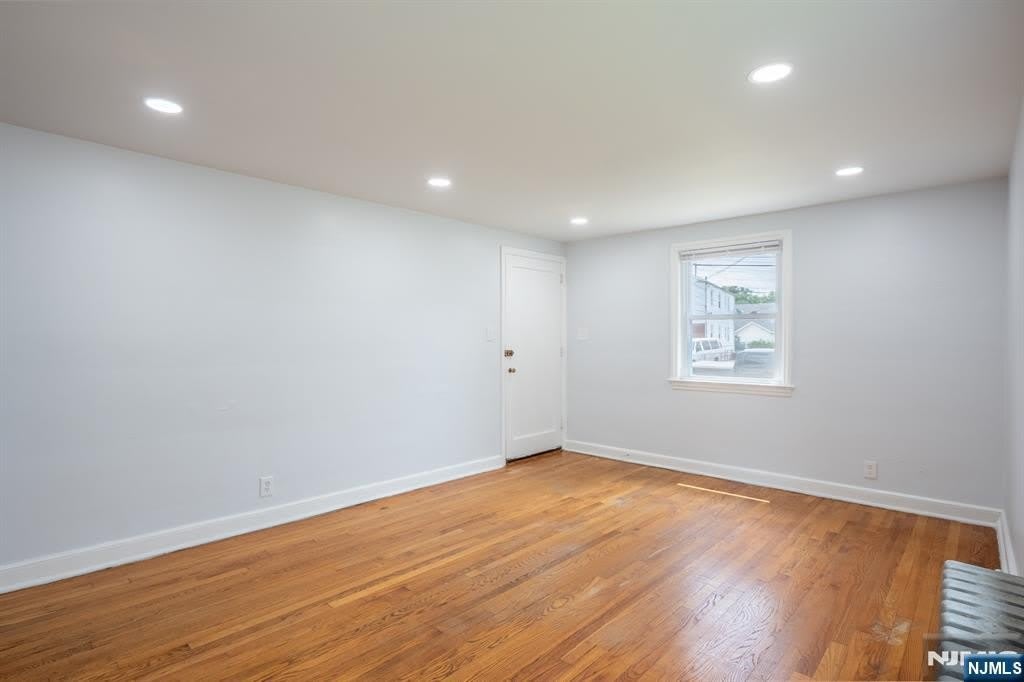 18 E 7th Street – photo 2