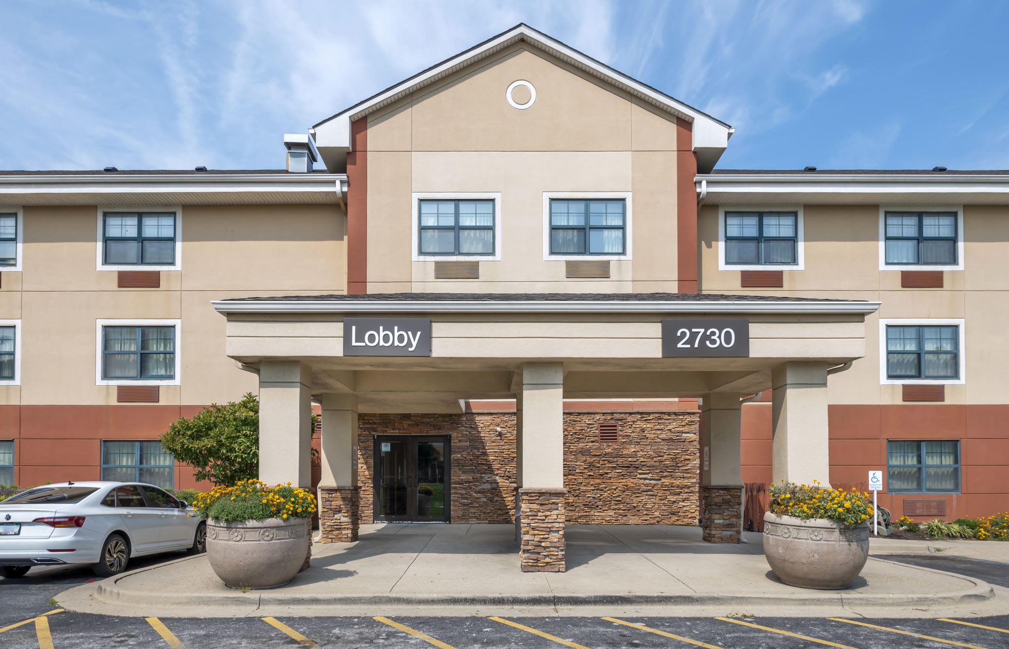 Suites Indianapolis – photo 2