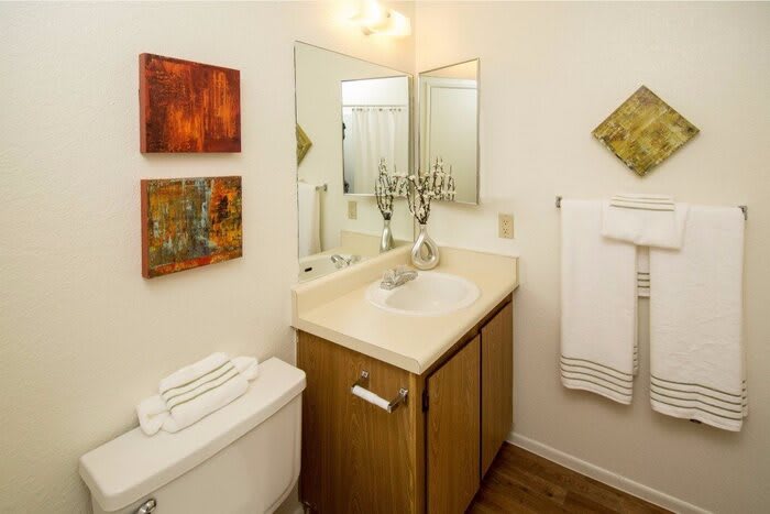 5250 East Cortland Boulevard – photo 2