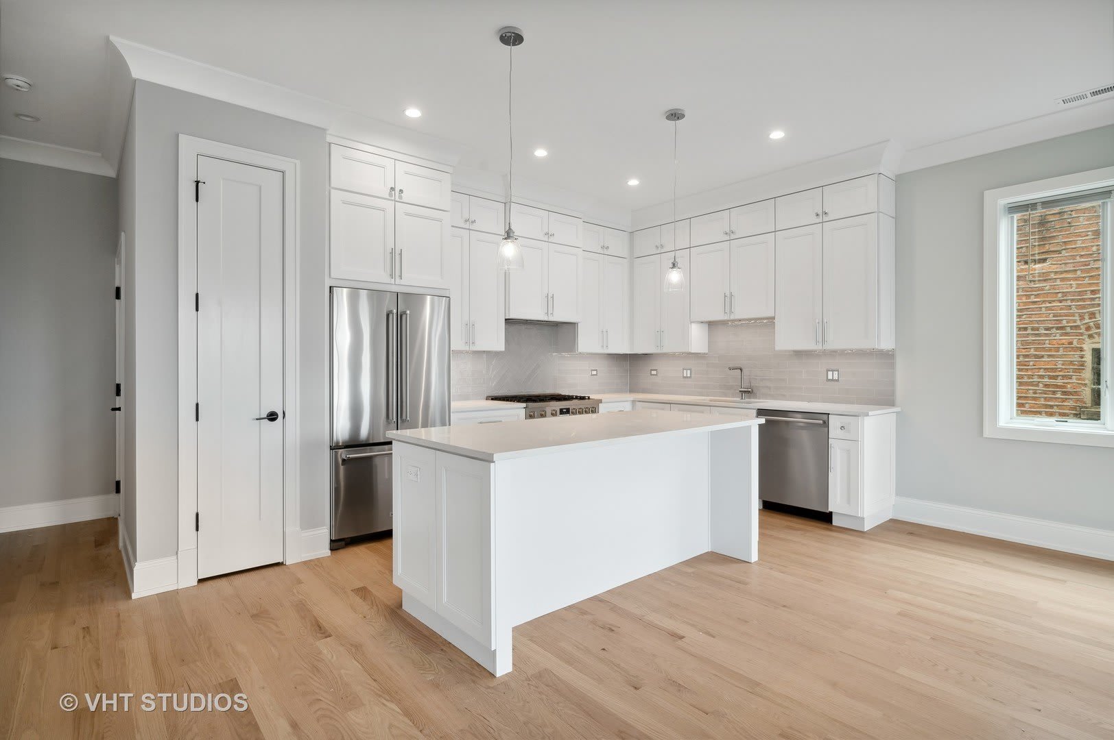 4819 N Ashland Avenue – photo 5