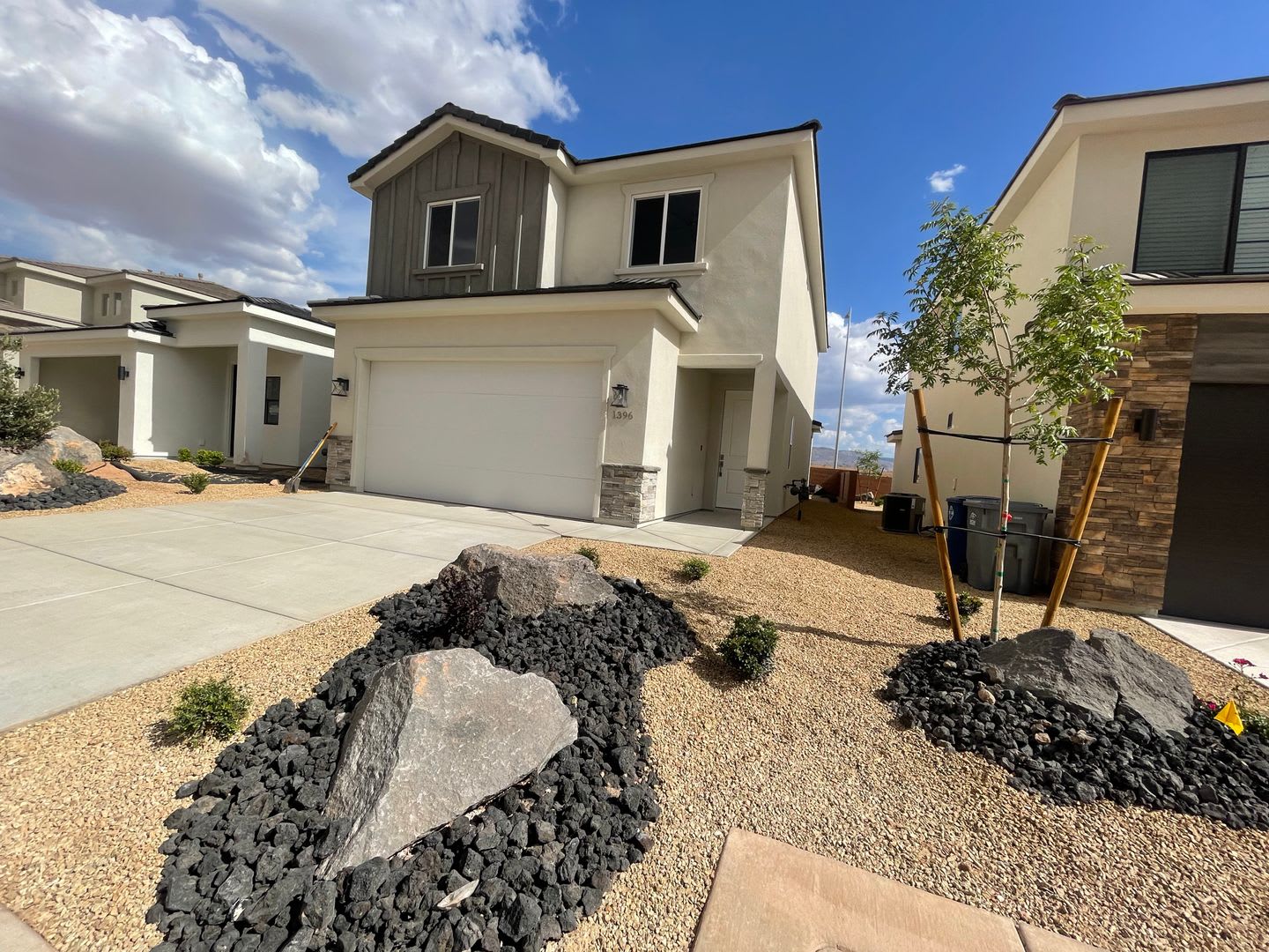 FOUR BEDROOM!!! White Trails Home!!! – photo 1
