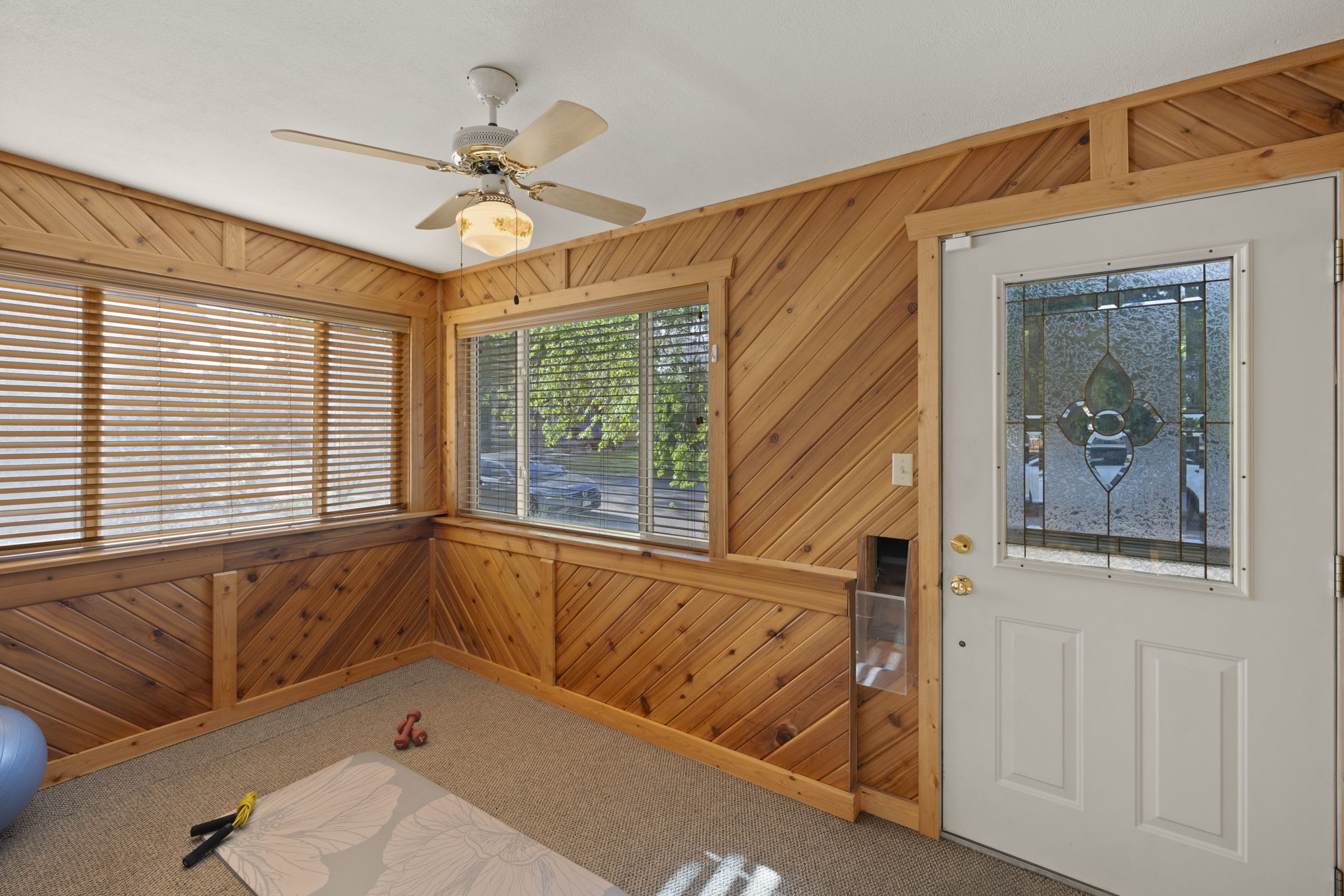 229 E Washington St – photo 5