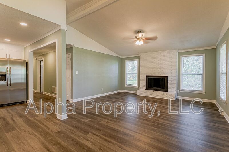 206 E Arlington Ave – photo 3