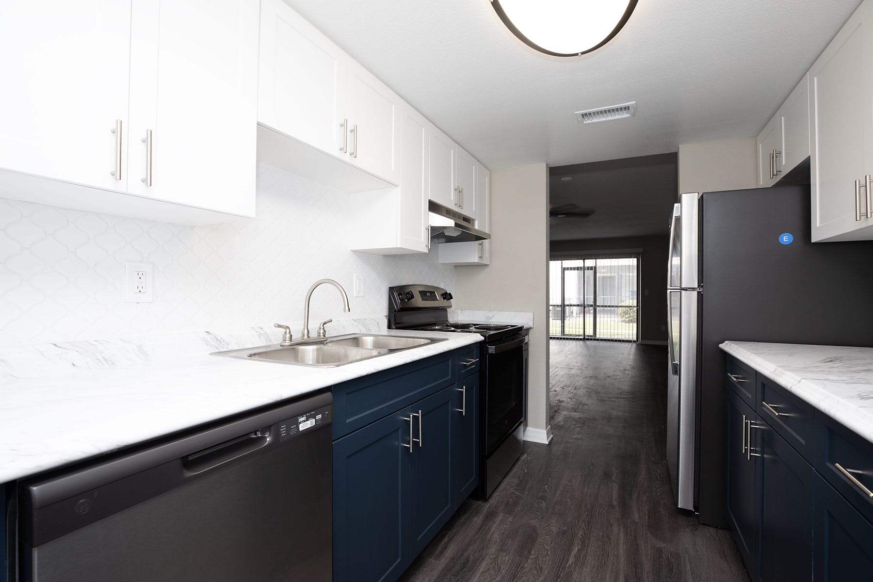 Westshore Crossing – photo 3