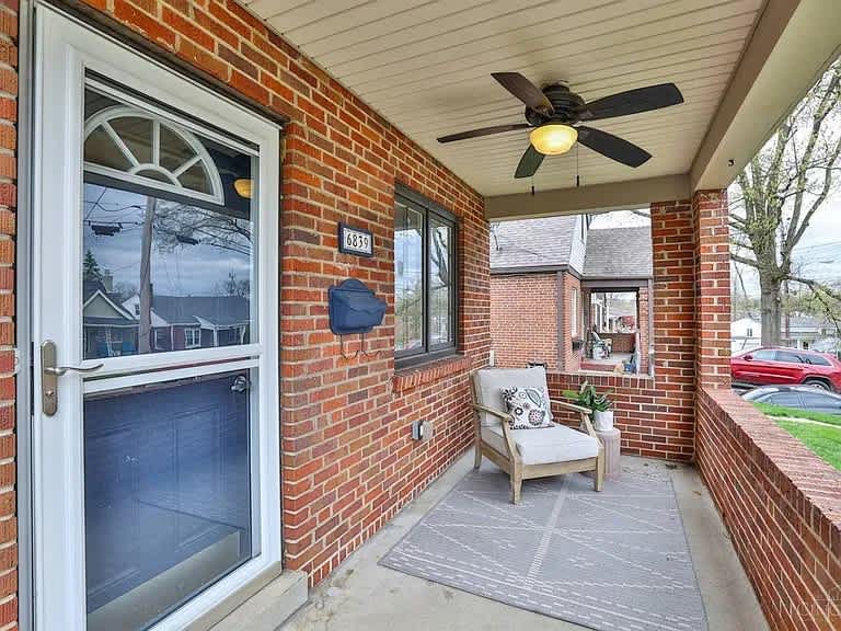 6839 Esther Lane – photo 3