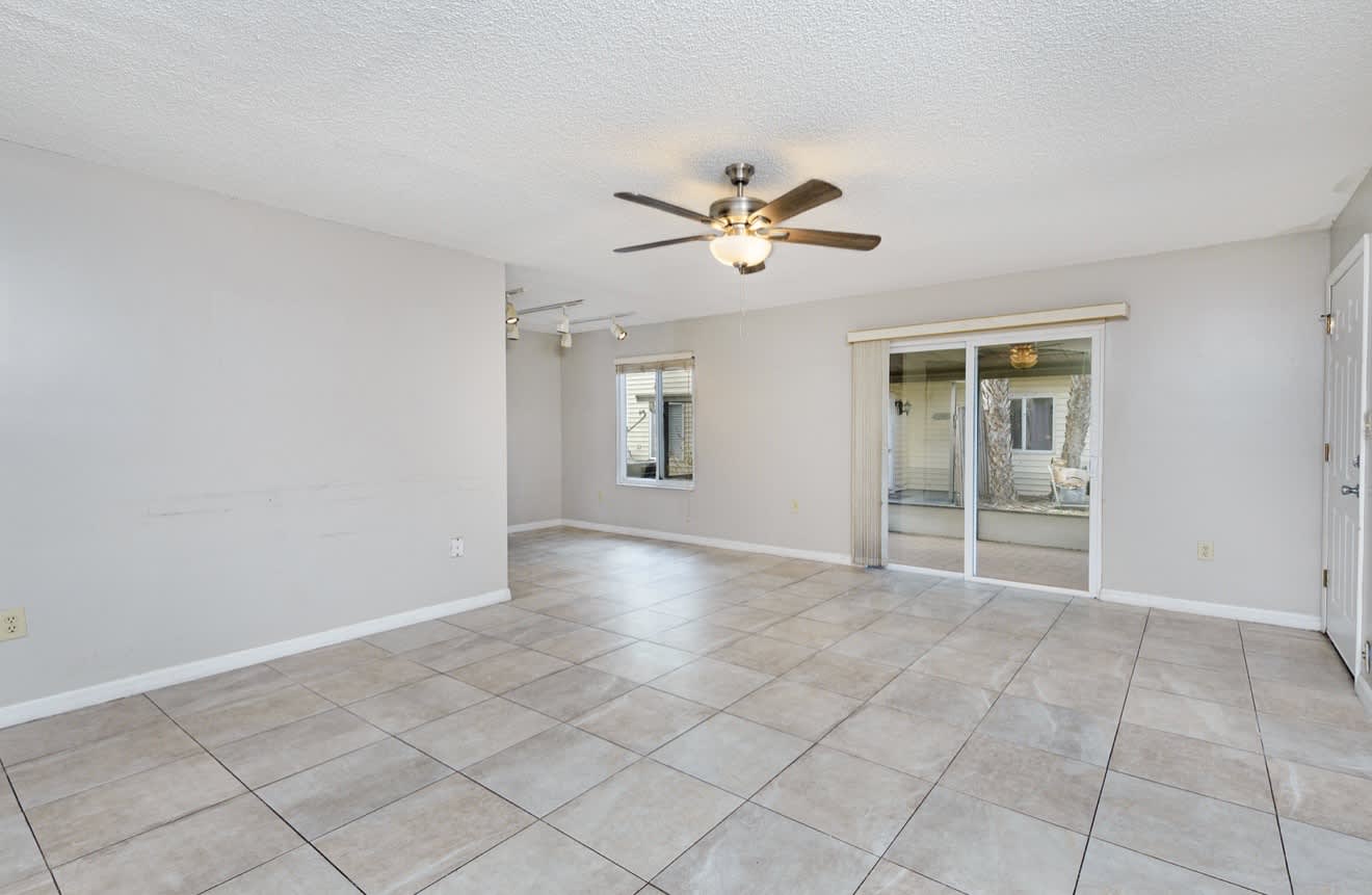 1023 Spring Meadow Drive – photo 3