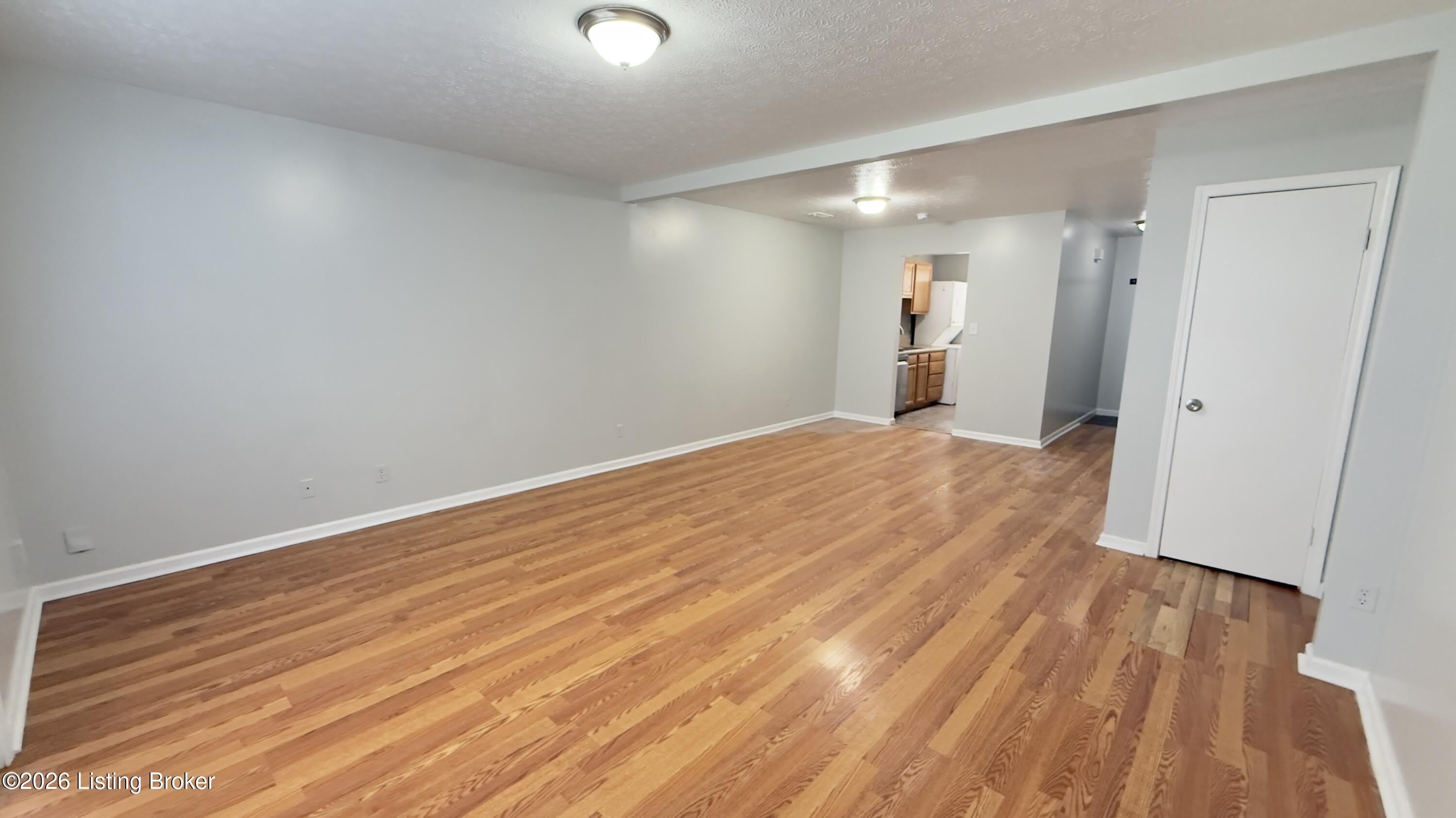 729 E Court Ave – photo 3
