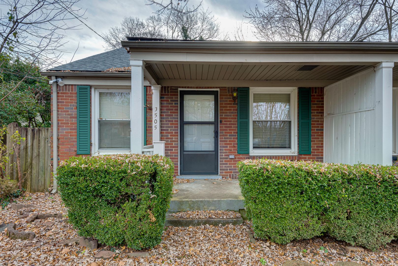 3bed 2bath West End Duplex – photo 2