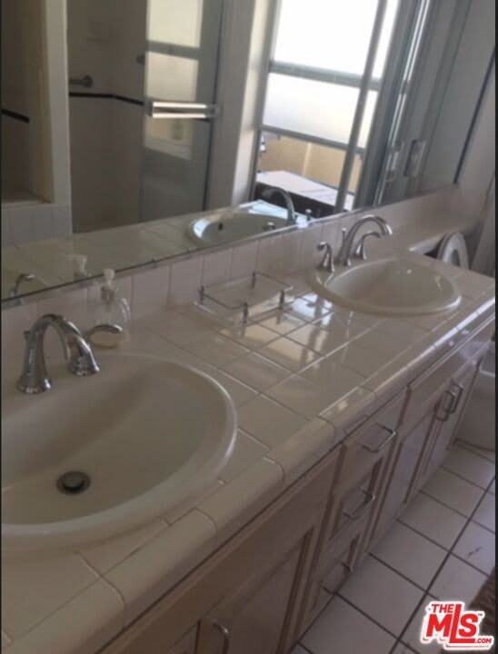 1917 Glendon Ave – photo 5