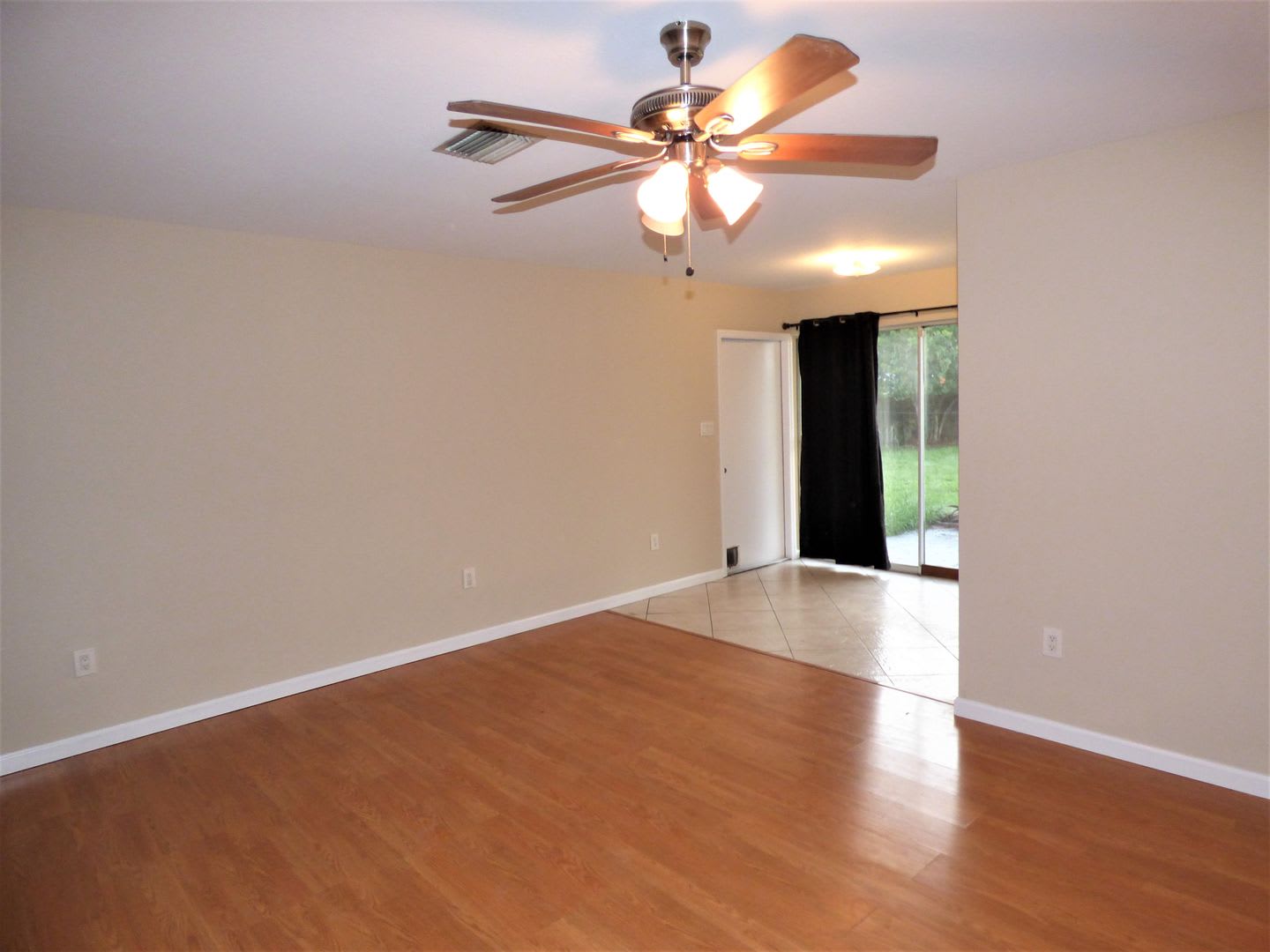 2/2/1 Harbor Heights Home – photo 2