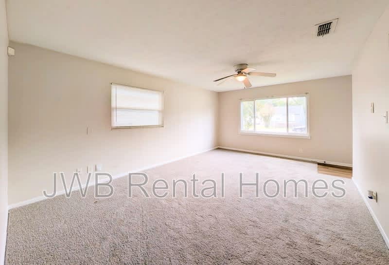 3117 5th St W – photo 4