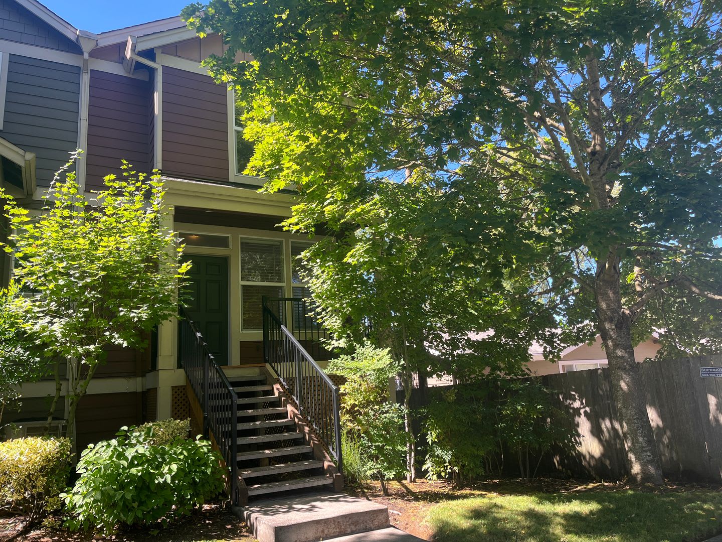 Unbelievable Deal! Move in by 10/1 and get November rent free! – photo 1