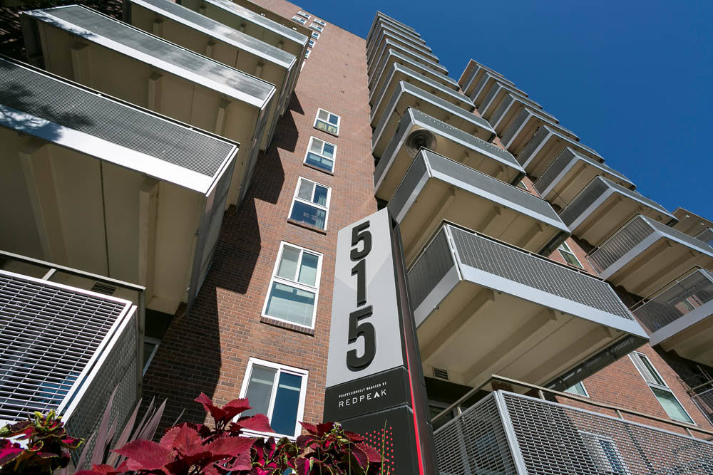 515 Clarkson – photo 1