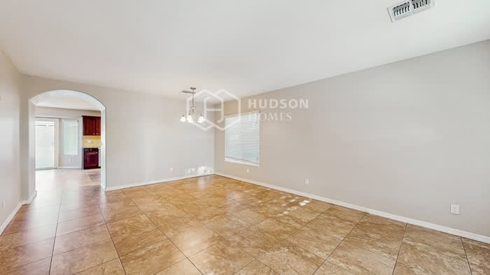 5805 South 27th Lane – photo 4