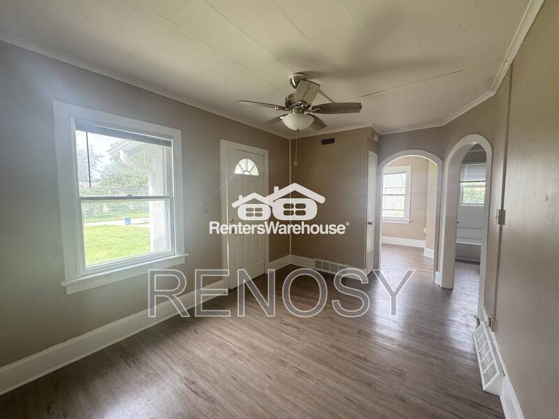 1685 Northwest Drive – photo 3