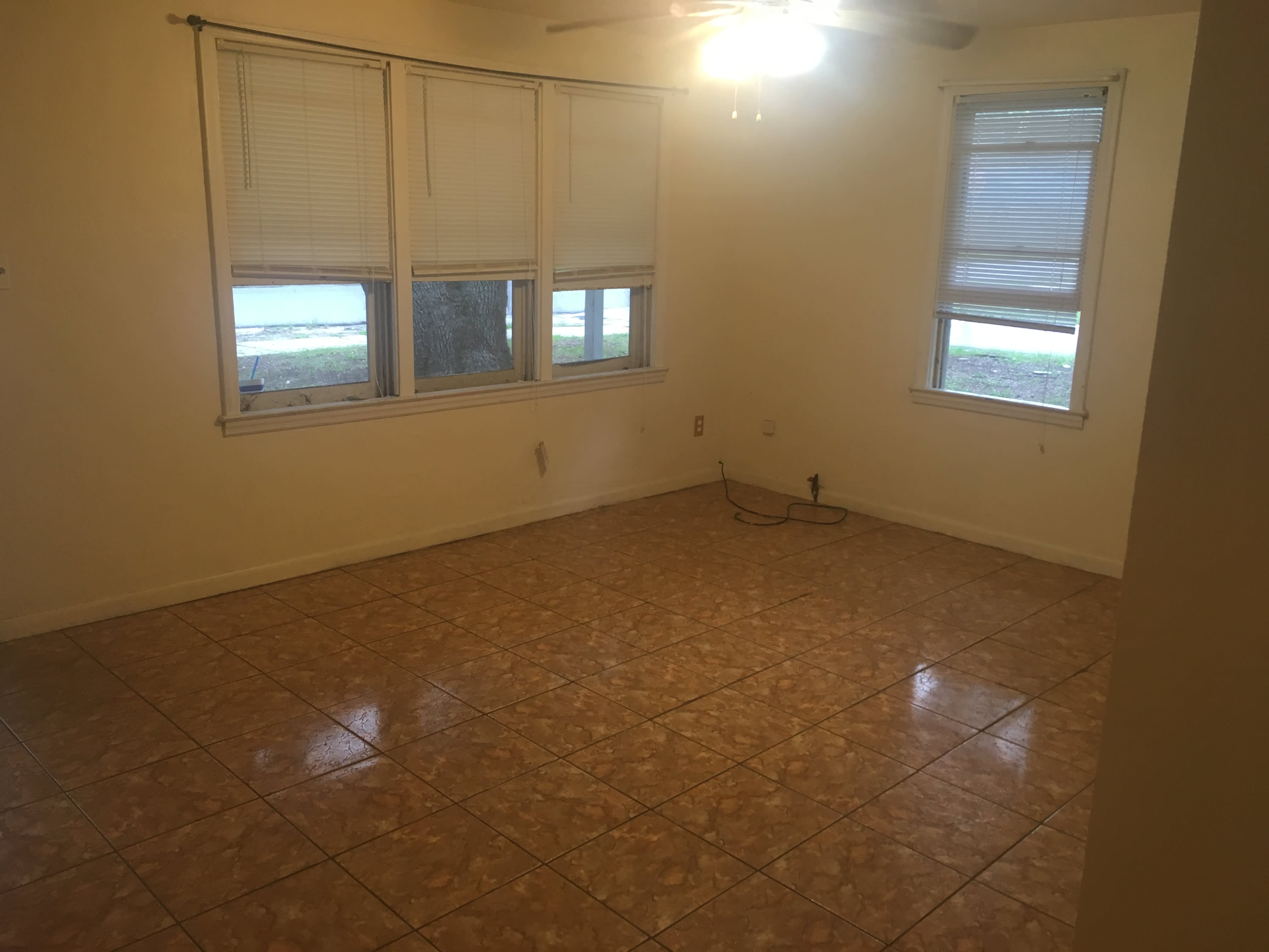 720 Washington St – photo 5