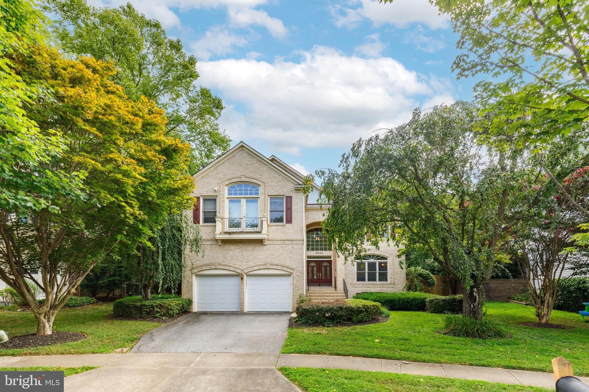 9304 WILDOAK Drive – photo 1