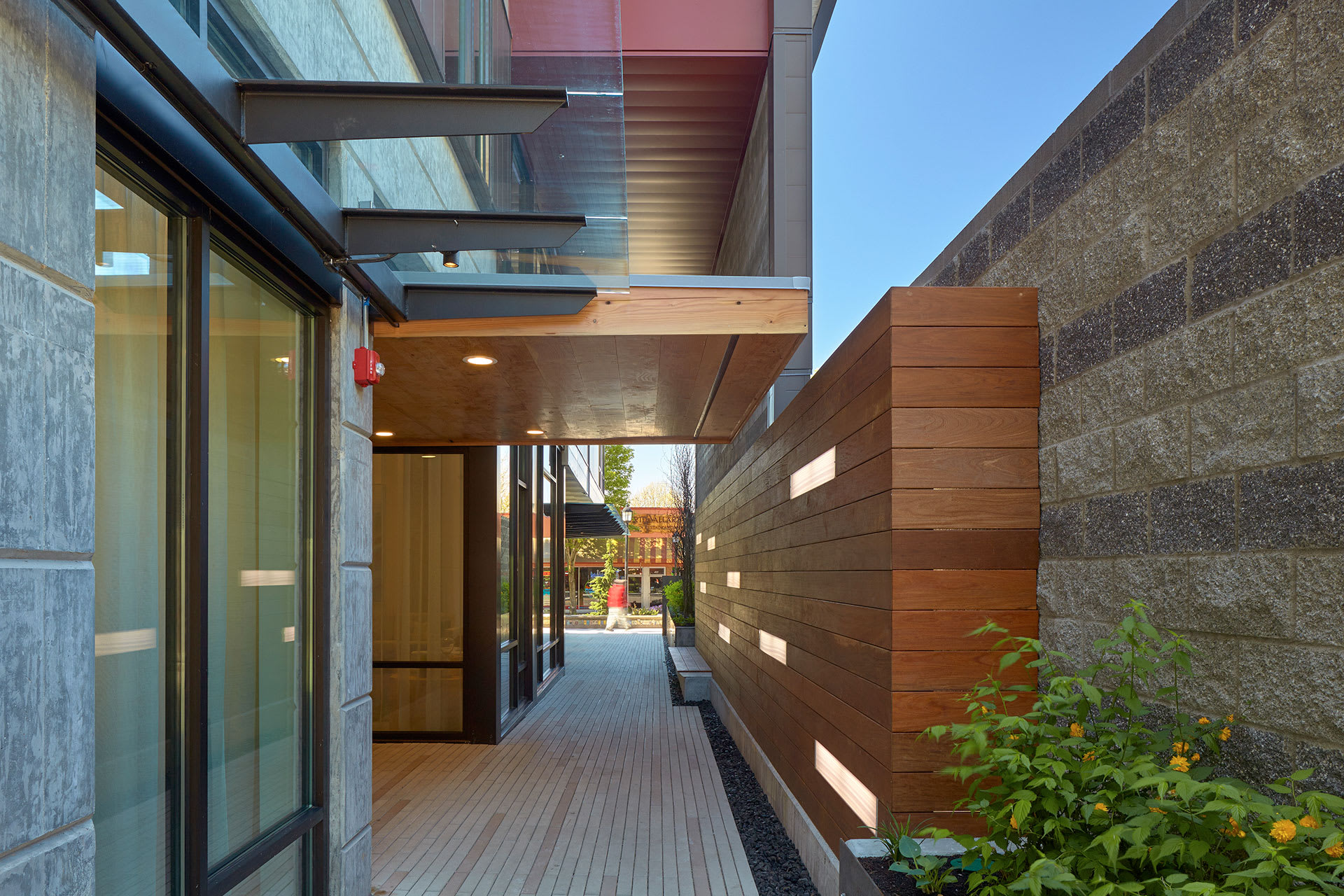 4730 California – photo 3