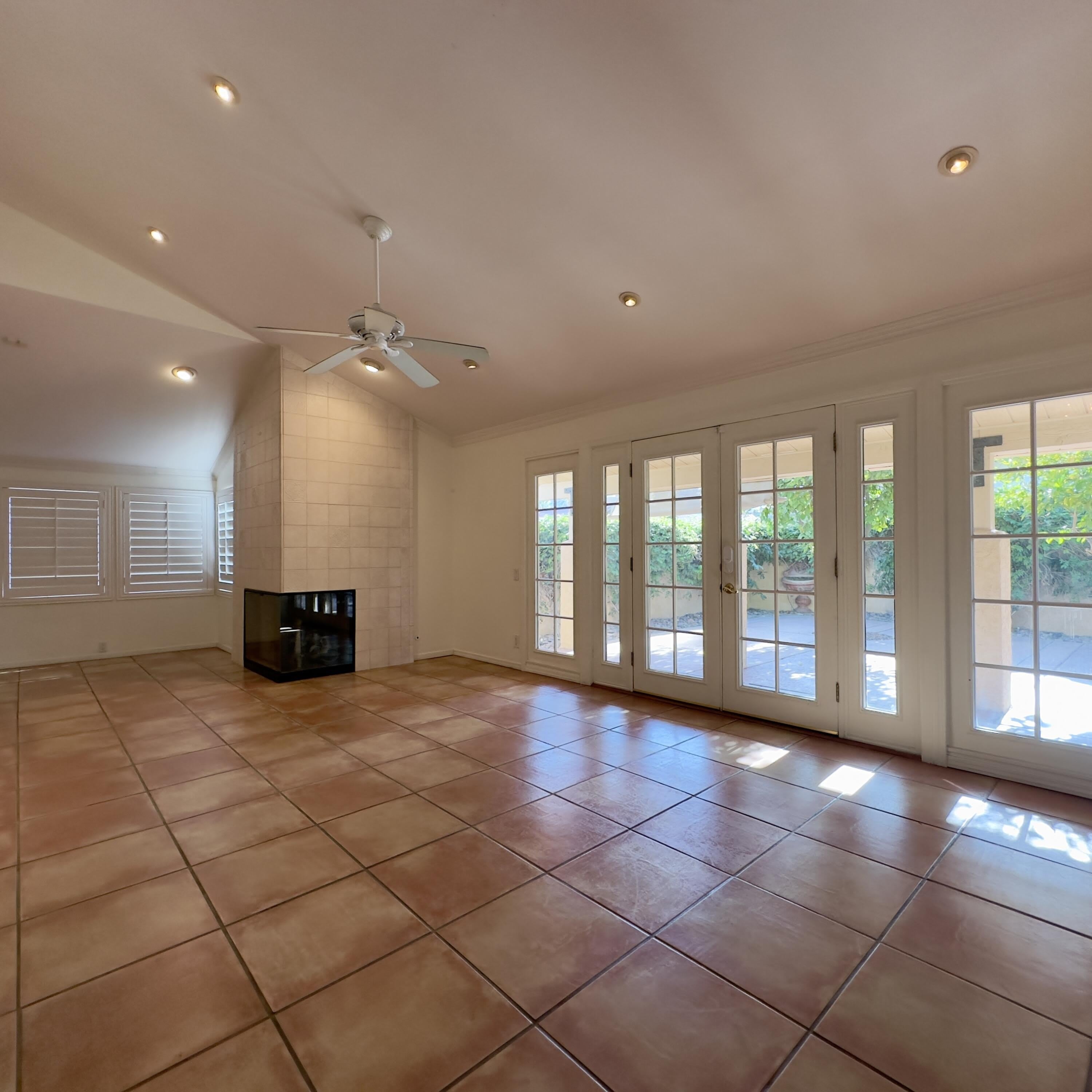 40064 Silktree Court – photo 5